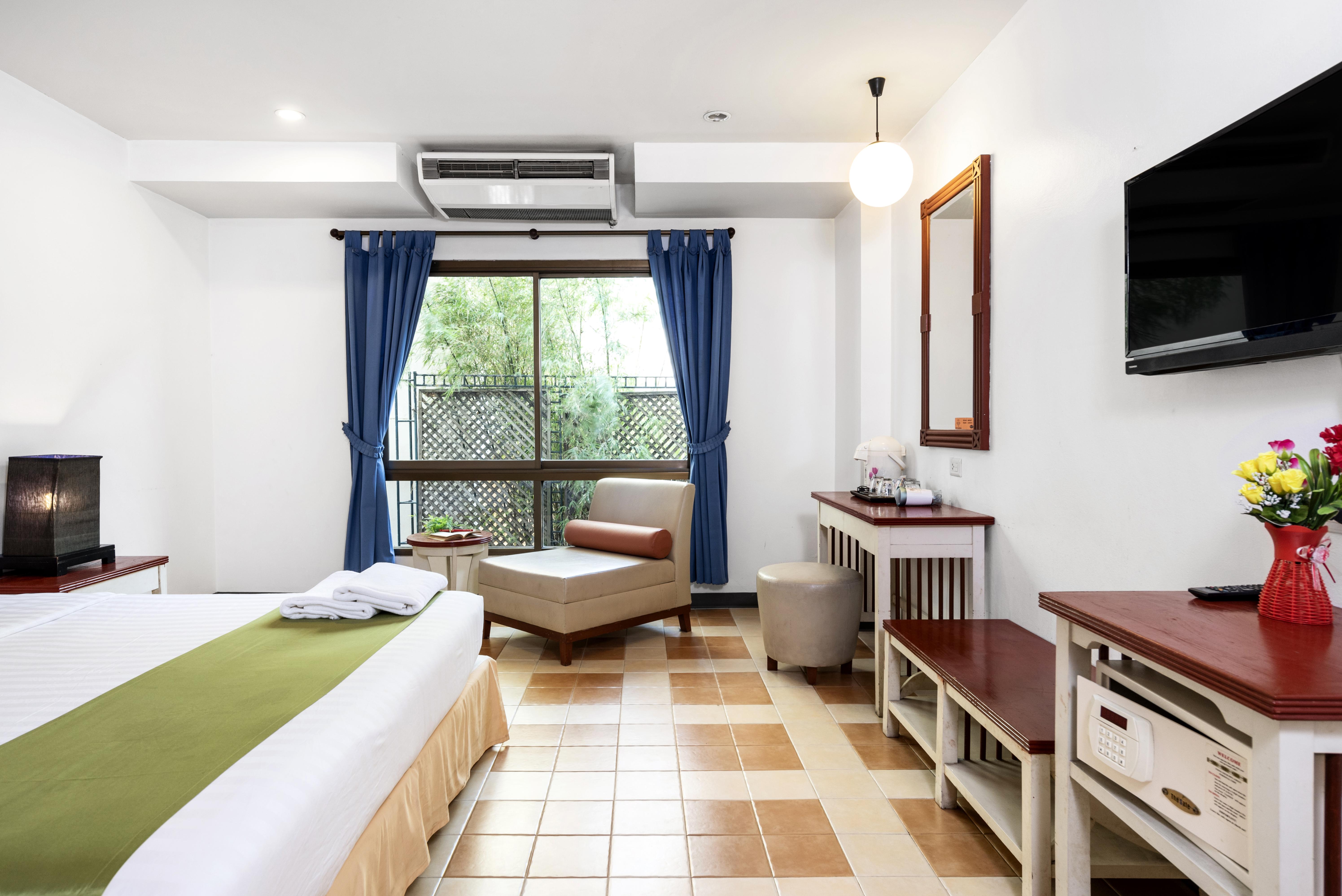 Sawasdee Sea View Hotel Pattaya Buitenkant foto
