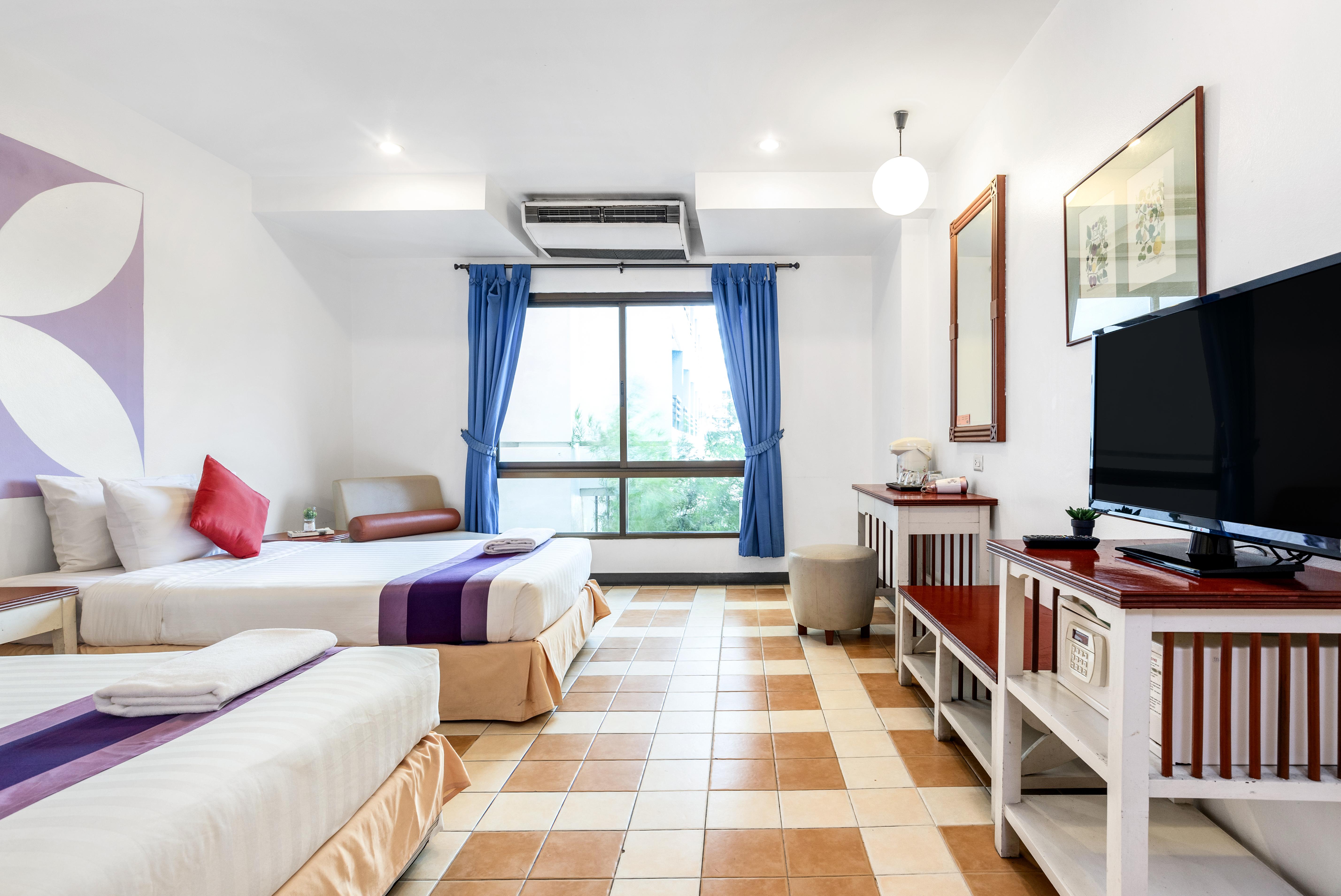 Sawasdee Sea View Hotel Pattaya Buitenkant foto