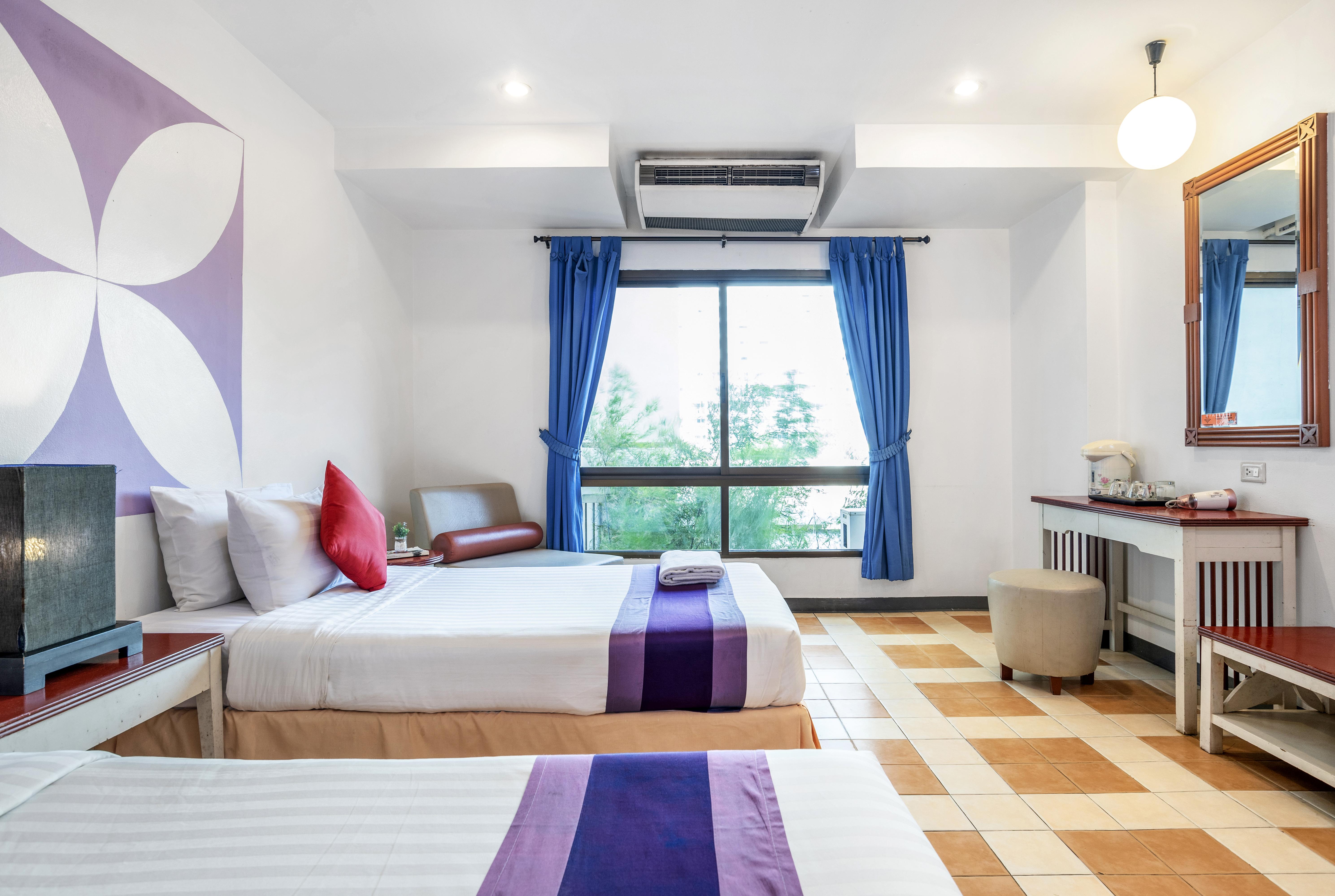Sawasdee Sea View Hotel Pattaya Buitenkant foto
